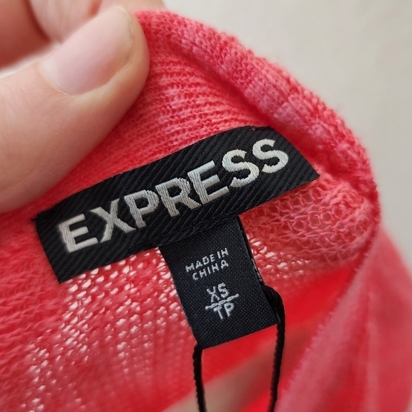 Express Bright Pink Coral Cropped Sweater  XS NWT - Picture 6 of 6